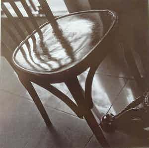 Louis Stettner - brasserie stoel in een clair/obscur interieur Parijs verkocht voor € 60!