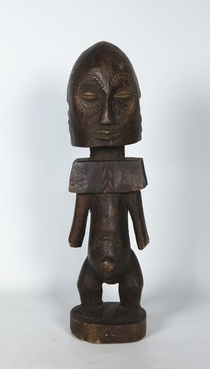 Luba - Houten vruchtbaarheidsbeeld met vierkante schouders kopen? Bied vanaf 1!