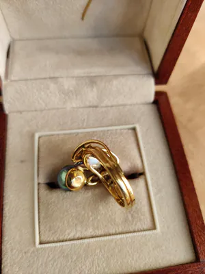 Krista Vandevelde - Creatie: romantische gouden ring (18KT) met diamant en Tahitiaanse parel kopen? Bied vanaf 450!