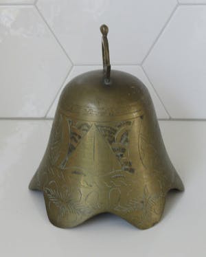 Niet of onleesbaar gesigneerd - Chinese Messing Tempelbel kopen? Bied vanaf 10!