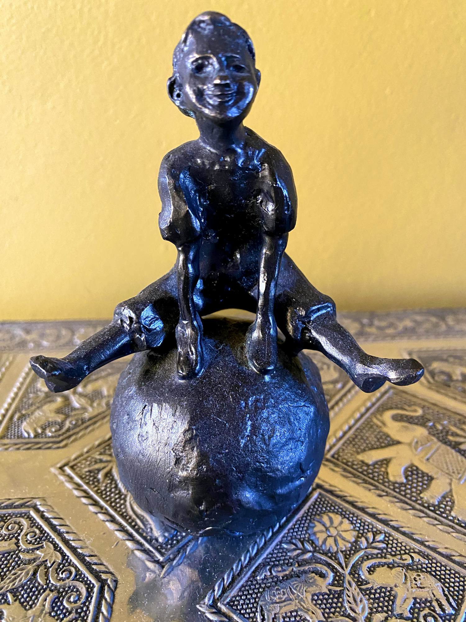 Astrid Veldhuyzen-Koppen - Jongen op bal kopen? Bied vanaf 60!