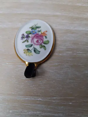 Augarten Wien - Hanger met zwarte fluwelen choker kaufen? Bieten Sie von 35!