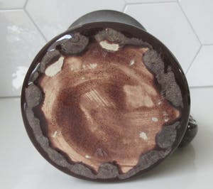 Aardewerkfabriek Katwijk en Klinkenberg Zeist - Art deco Oorvaas met stroomglazuur kopen? Bied vanaf 1!