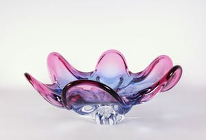 Niet of onleesbaar gesigneerd - Glas, Meerkleurige schaal kopen? Bied vanaf 10!