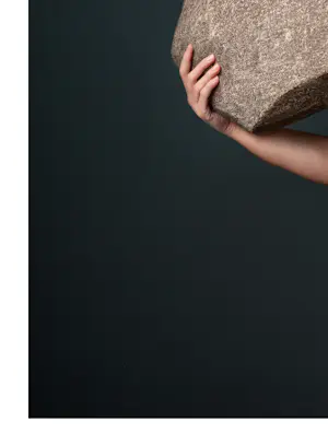 Lidiia Khaikara - Stone kopen? Bied vanaf 80!