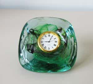 Glazen bureauklokje - Kerry Handcrafted Glass - Ierland verkocht voor € 1!