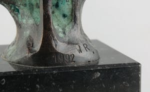Wim Rijvers - Brons en hardsteen, Zonder titel kopen? Bied vanaf 400!