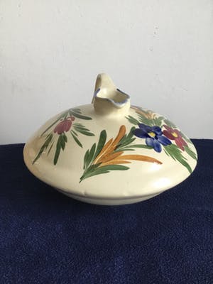 Potterie De Driehoek - Dicuskan met bloemmotief | Huizer bont kopen? Bied vanaf 65!