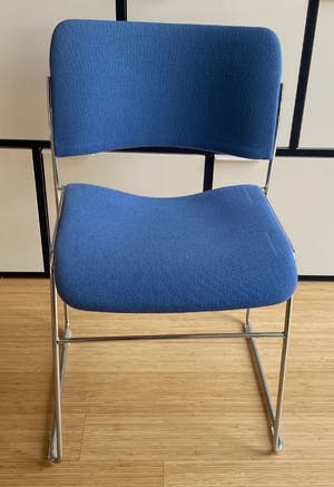 David Lincoln Rowland - Zes 40/4 stoelen met hemelblauwe stoffen bekleding - Howe kopen? Bied vanaf 200!