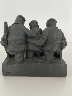 Niet of onleesbaar gesigneerd - de 3 Mariniers kopen? Bied vanaf 1!