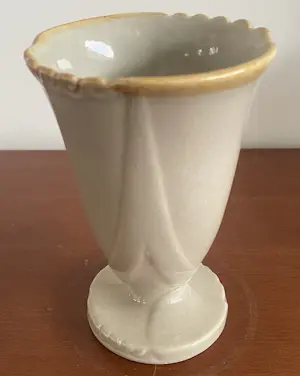 Keramiekfabriek Velsen - Art Deco vaas - KTP Velsen - 175 - Gemerkt - Kennemerland potterij kopen? Bied vanaf 40!