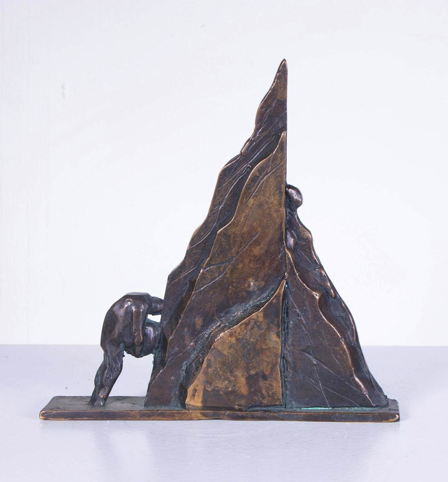Eric Claus - Brons, Zonder titel (Berg) kopen? Bied vanaf 300!