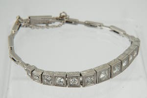 1277 - 14 krt "Art-Deco" witgoud en diamanten dames armband ca1.00ct kopen? Bied vanaf 670!