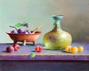 Hans Habraken - stilleven pruimen, oude fles en een kom. verkocht voor € 745!