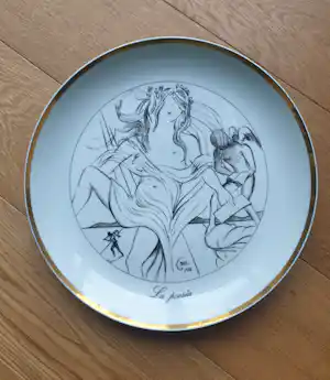 Salvador Dali - "La Poesia" - Porseleinen bord - Diameter 25 cm - Bidosa editie 5000 verkocht voor € 55!