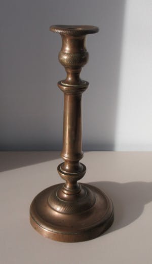 Curiosa - Antieke 19e eeuwse messing kandelaar kopen? Bied vanaf 1!