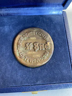 Theo van de Vathorst - Beloningspenning Provinciaal Utrechts Genootschap – 1986 – op naam Gerrit Jansen kopen? Bied vanaf 20!