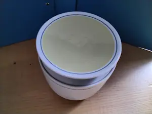 Leen Quist - Pot met platte deksel kopen? Bied vanaf 400!