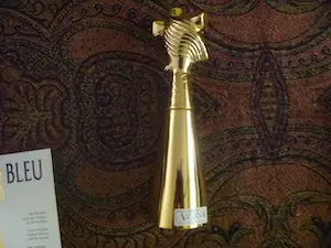 Pablo Picasso - naar - door Marina Picasso - bust of a woman kopen? Bied vanaf 1!