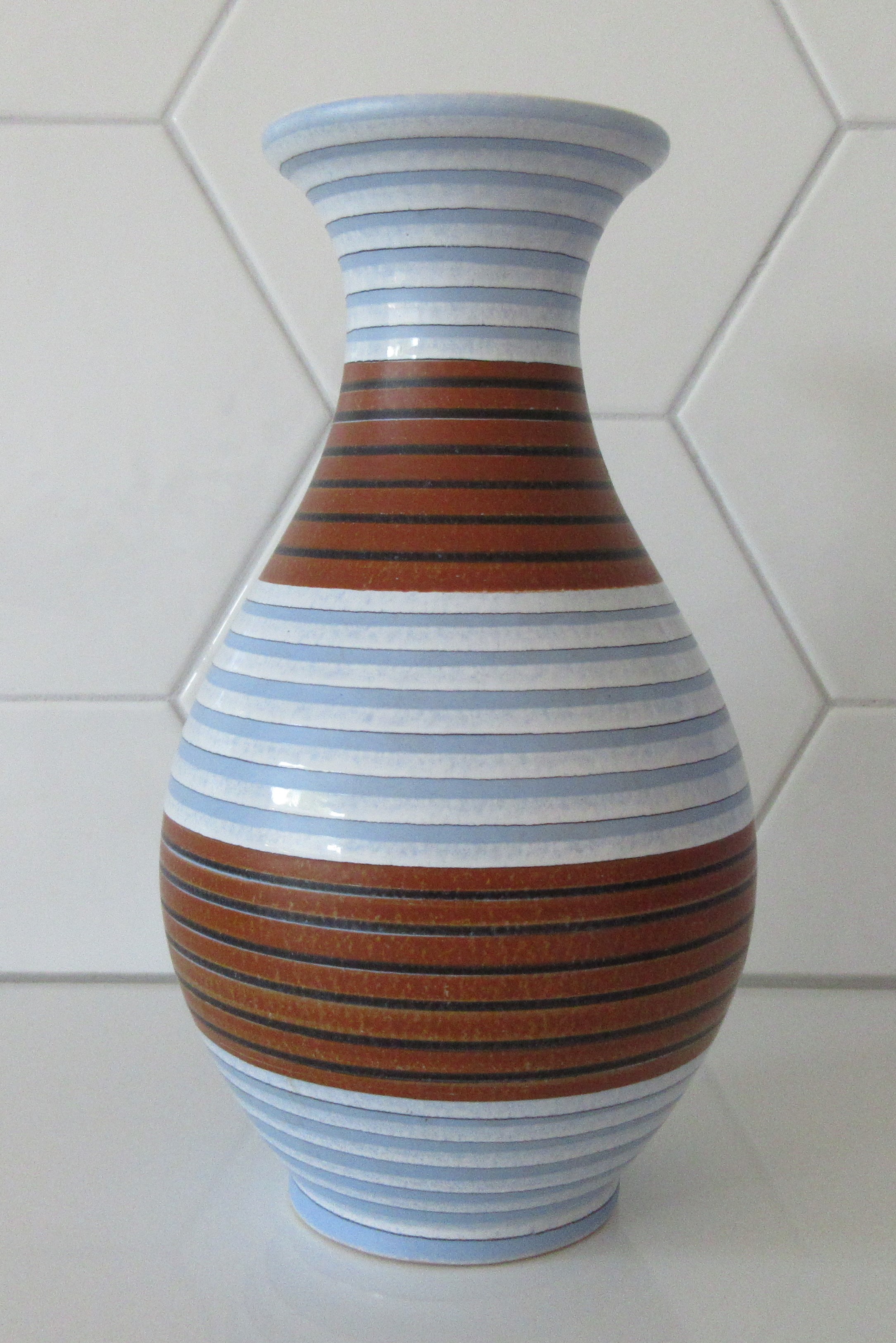 Plateelbakkerij Tiko - Platelen sixties vaas decor Rondo verkocht voor € 1!