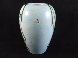 Kunstaardewerkfabriek Regina - vaas plateel Flora Gouda decor Artistique kopen? Bied vanaf 40!