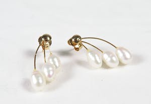 Set van collier en oorbellen met barok parels kopen? Bied vanaf 1!