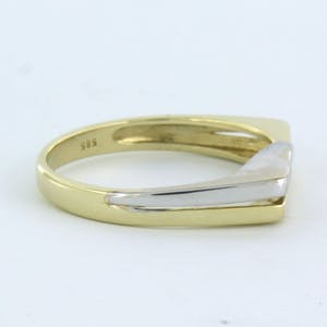 14k bicolour gouden ring bezet met briljant geslepen diamant 0.03ct kopen? Bied vanaf 140!