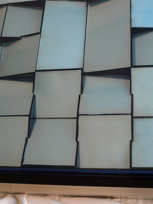 Curiosa - Nul / ZERO-kunst: Spiegelglas, grote abstract geometrische constructie kopen? Bied vanaf 350!