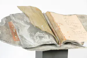 Bé Birza - Object van gemengde techniek (inclusief sokkel) kopen? Bied vanaf 200!