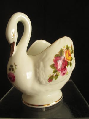 Niet of onleesbaar gesigneerd - 12 porseleinen miniaturen - Engeland - Cottage Rose kopen? Bied vanaf 1!