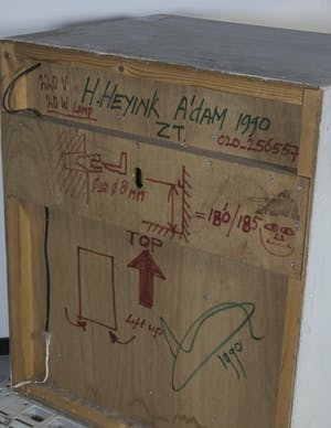 Harry Heyink - Voorstelling in houten box met lamp: De frieteters (naar Vincent van Gogh) (Groot) kopen? Bied vanaf 1!