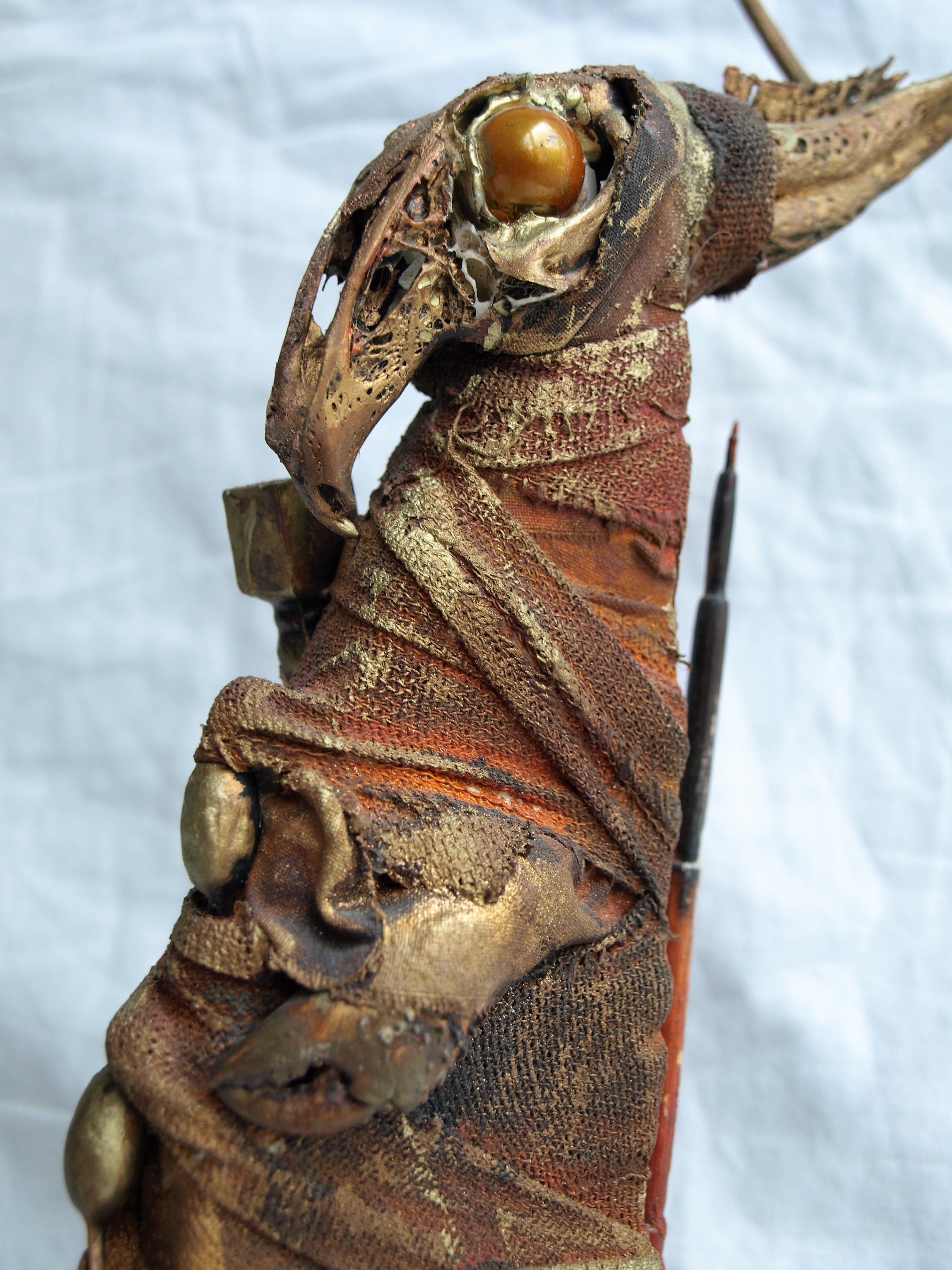 Niek Bruynzeel - Beeld , assemblage van gevonden materialen  kopen? Bied vanaf 60!