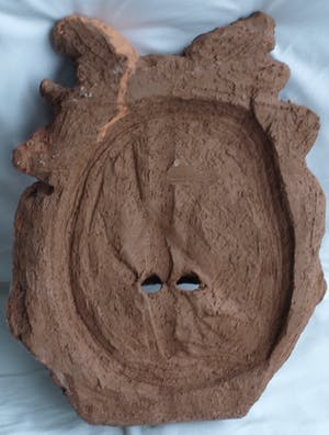 Niet of onleesbaar gesigneerd - Aardewerk (chamotte) en verf, ‘Hoofd’ – hoogte 44 cm kopen? Bied vanaf 1!