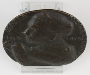 Nynke Jelles-Schepers - Bronzen gietpenning: Dr. Maria Montessori, 1972 kopen? Bied vanaf 70!