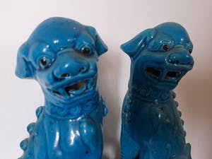 Niet of onleesbaar gesigneerd - 2 honden Chinese kopen? Bied vanaf 1!