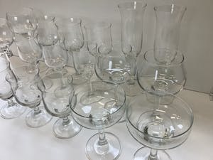 Willem Heesen - 10 Aruba glazen met karaf en 17 Ambassadeur glazen kopen? Bied vanaf 25!