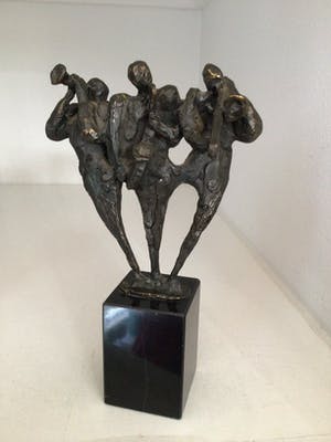 Bernadette Leijdekkers - Sculptuur “ DE MUZIKANTEN “. Gesigneerd kopen? Bied vanaf 75!