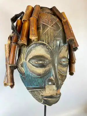 Chokwe - 230267 - African mask from the Chokwe - Angola. verkauft für € 49!