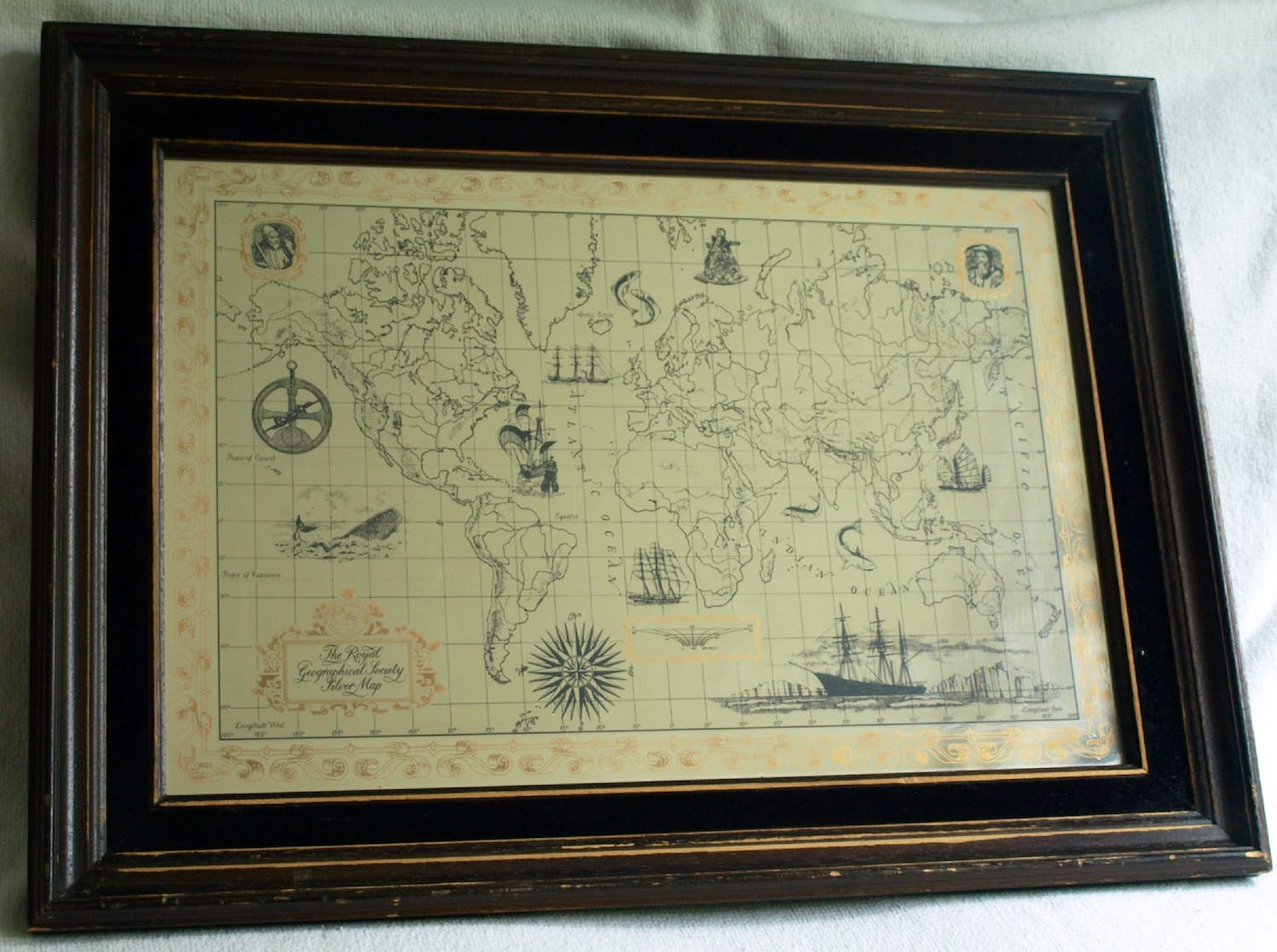 Niet of onleesbaar gesigneerd - The Royal Geographical Society Silver Map, Franklin Mint – 1976 – Lijst, 51 x 70 kopen? Bied vanaf 1!