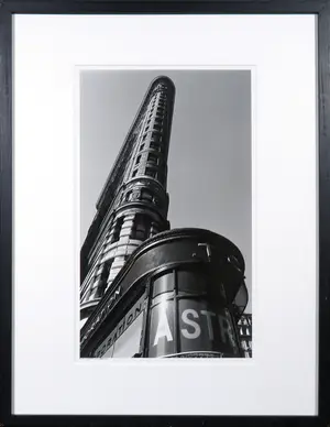 Teun Voeten - Foto, Flat Iron Tilted - Ingelijst kopen? Bied vanaf 40!