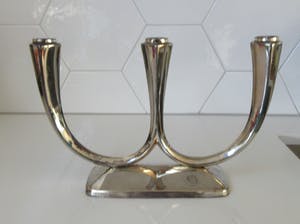 WMF - Art deco verzilverde drie- arms kandelaar kopen? Bied vanaf 30!