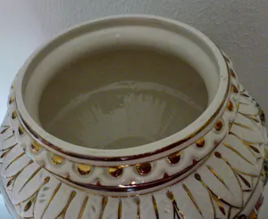 Real Fabbrica Capodimonte - Een mooie grote Italiaanse coupe op koperen voet. kopen? Bied vanaf 50!