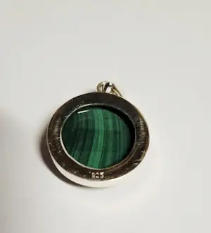 Nieuwe zilveren hanger met ronde malachiet kopen? Bied vanaf 65!