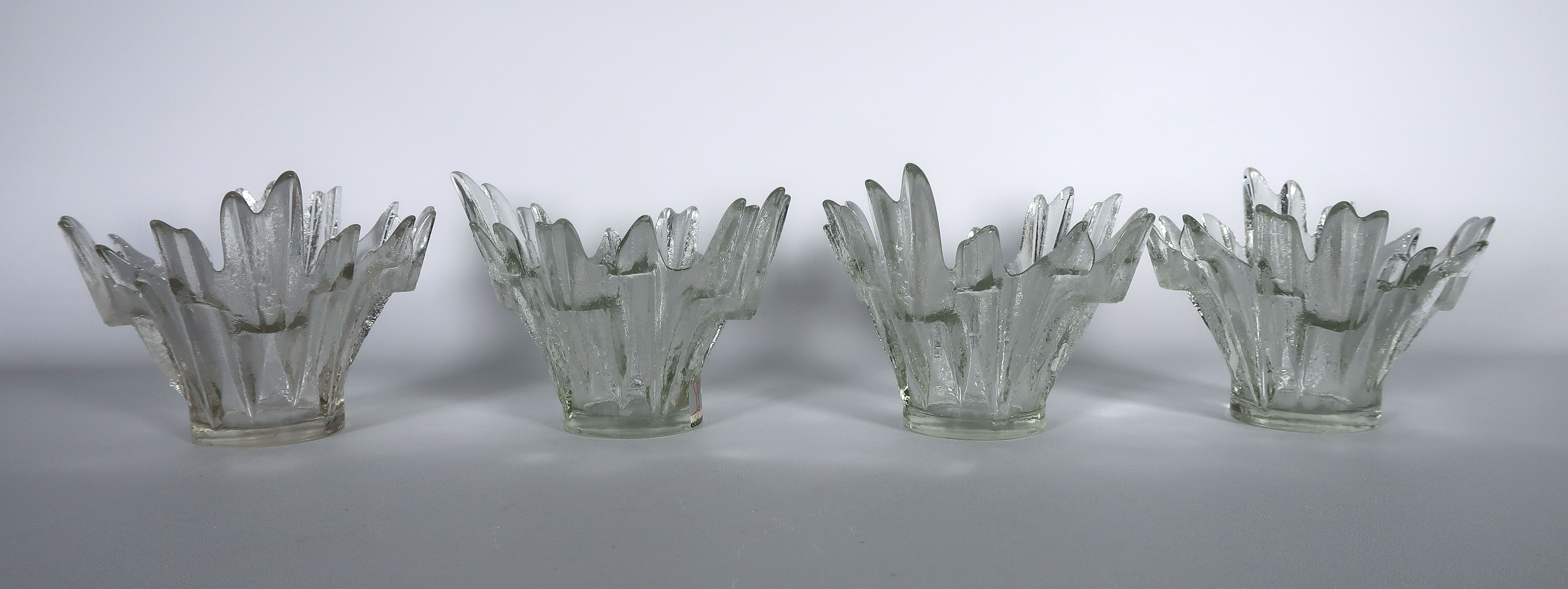 Niet of onleesbaar gesigneerd - Glas, 4 waxinelichthouders verkocht voor € 1!