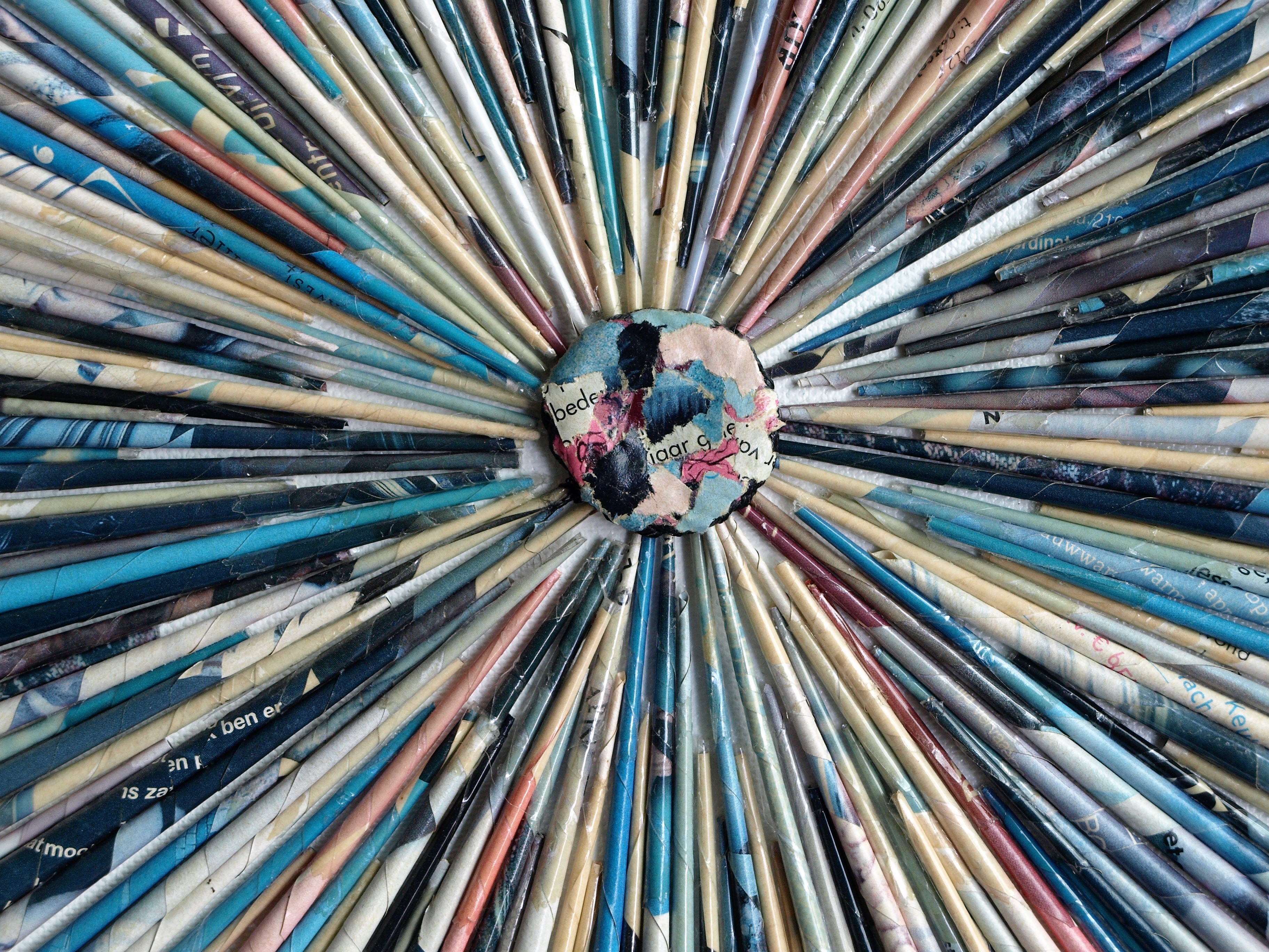 Niet of onleesbaar gesigneerd - Papierkunst – “Cupido” - ingelijst  kopen? Bied vanaf 1!