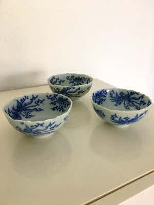 Niet of onleesbaar gesigneerd - Chinees/Japans porselein verkocht voor € 1!