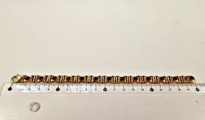 1221- Fraaie 18 karaats gouden "3 om 1" armband - saffier en smaragd - cabuchon kopen? Bied vanaf 920!