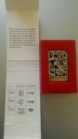 Jeroen Krabbe - Zilveren broche/hanger kopen? Bied vanaf 49!