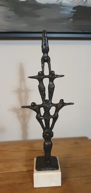 John Bier - Zeven acrobaten kopen? Bied vanaf 1!