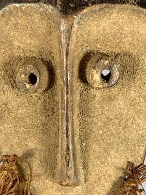 Lega - 200609 - Tribal used African passport mask from the Lega Bwami - Congo. kopen? Bied vanaf 25!